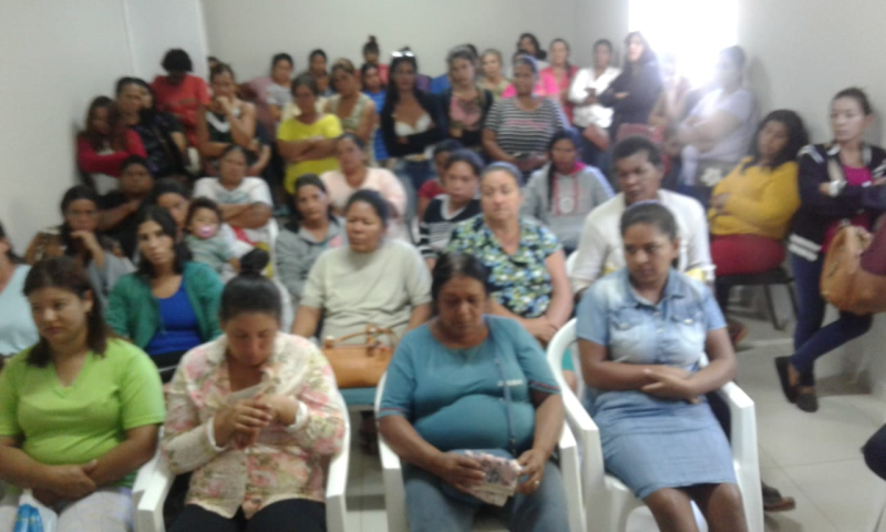 61 mulheres e 24 homens compareceram na reunião do SuperAção 